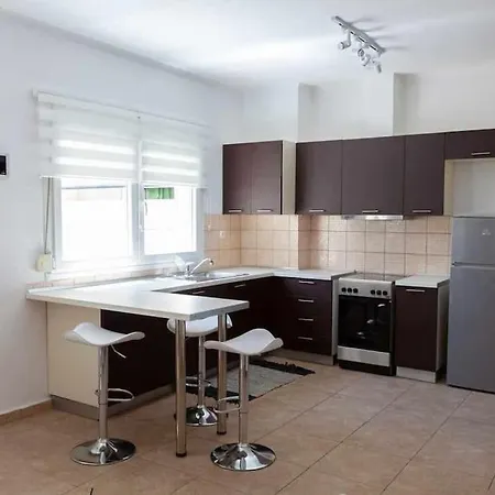 Apartment Photo Gallery *